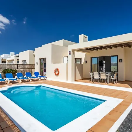 Villas Bahamas Playa Blanca, Con Terraza Y Piscina Privada